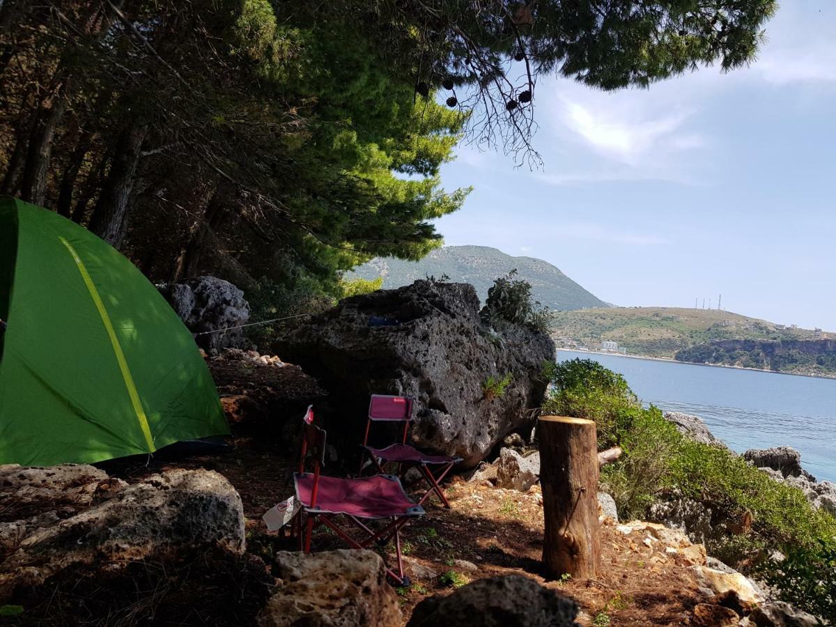 The Sea Cave Camping Hotell Himare Exteriör bild